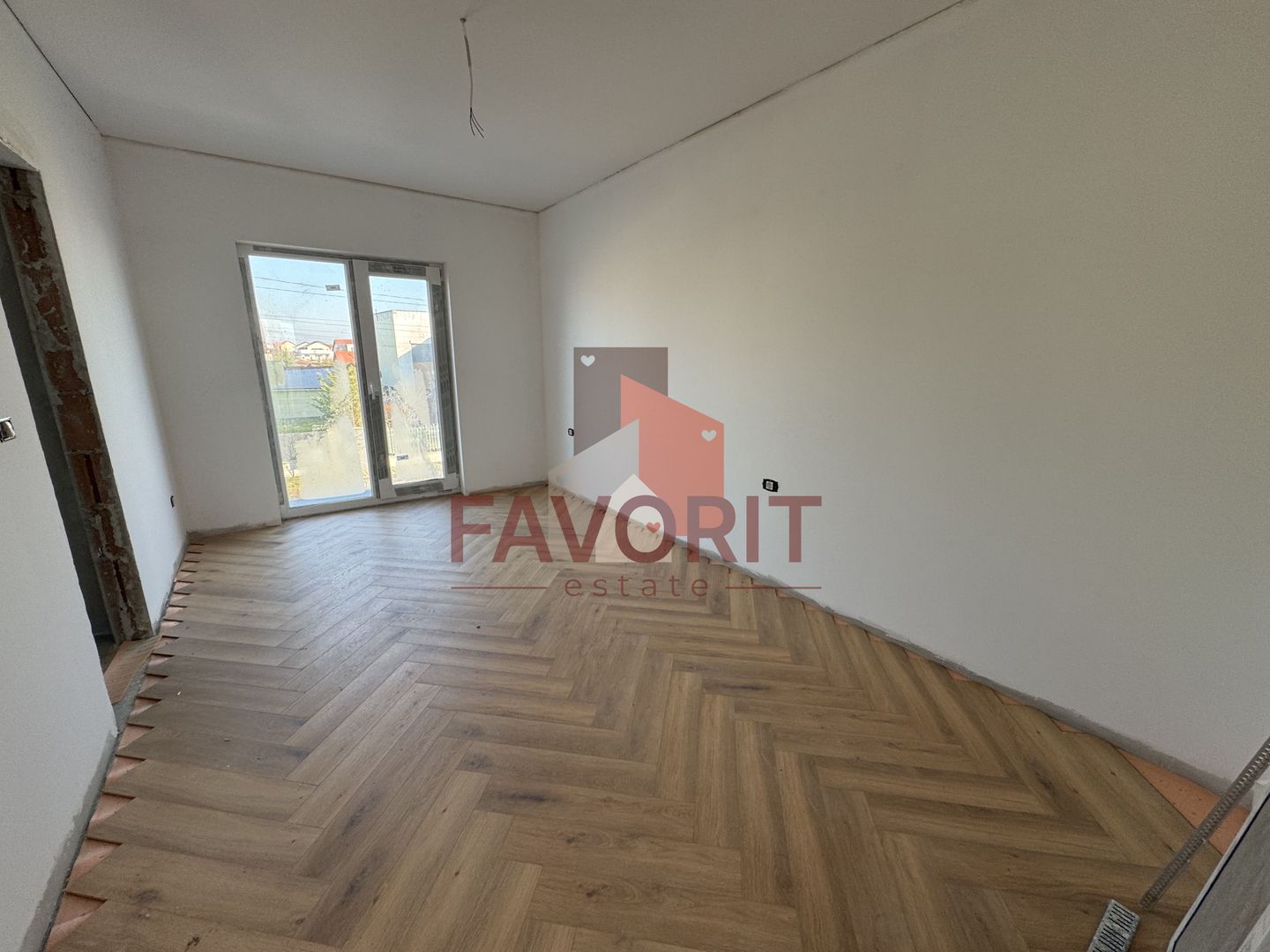 Finisat la cheie. Acces asfaltat. Toate utilitatile - Poză 6