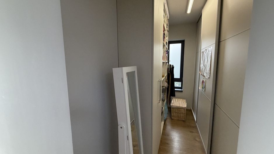 Duplex modern – arhitectură contemporană, spații luminoase - Poză 13