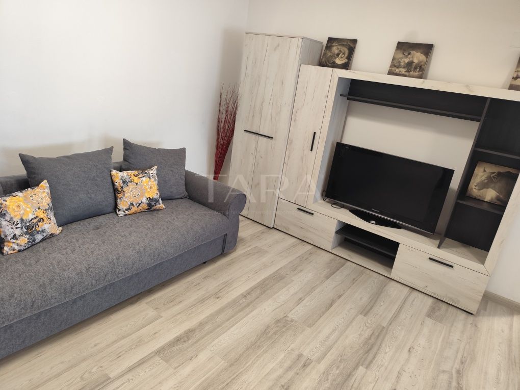 Vând apartament în Florești, zona Florilor. - Poză 1