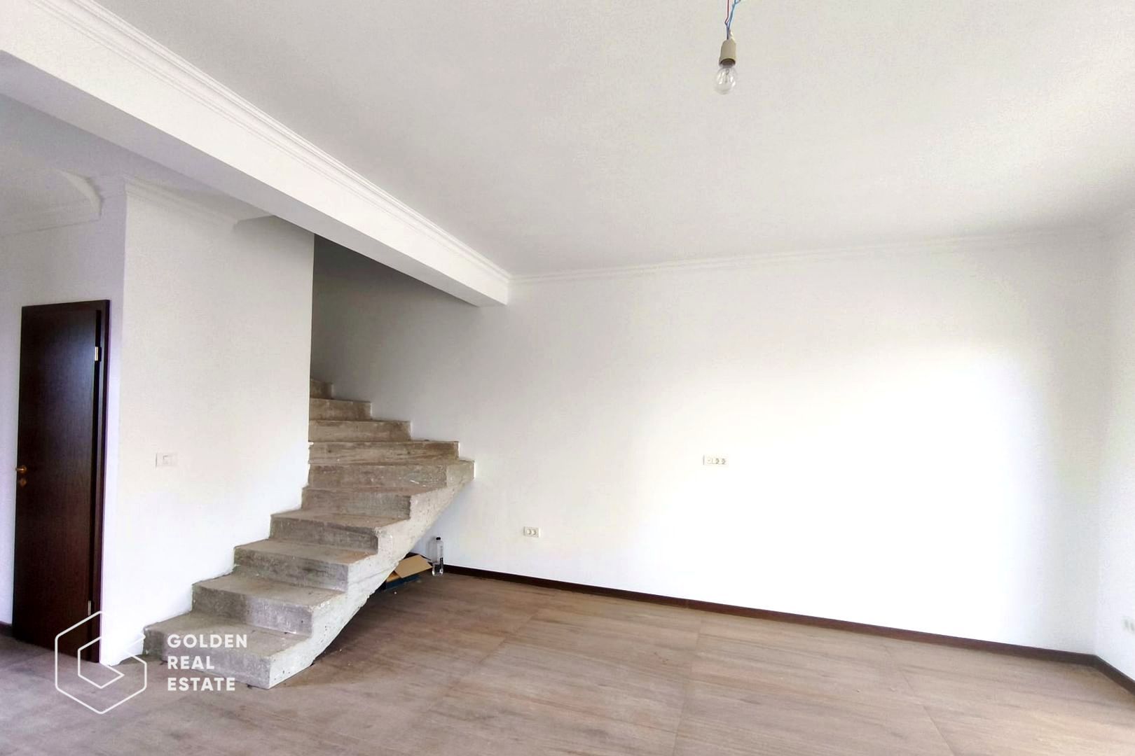 Duplex modern în Giroc, 105 mp utili, teren 250 mp, zonă liniștită de case - Poză 4
