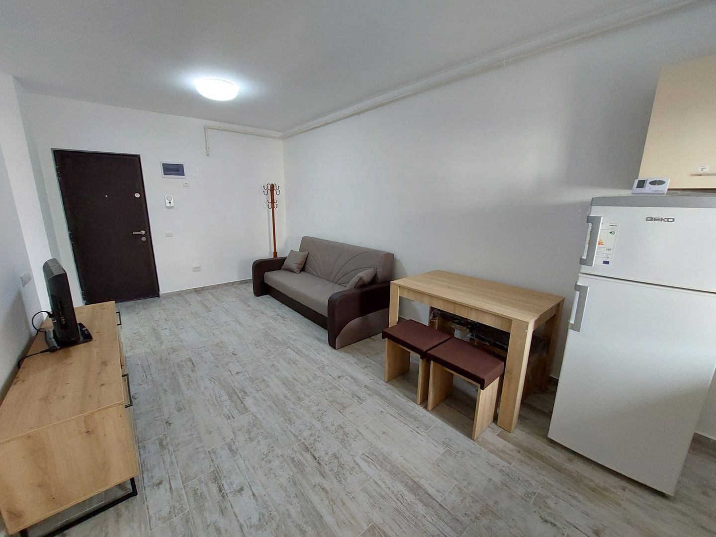 Apartament cu doua camere, Aparatorii Patriei,90.000€ - Poză 2