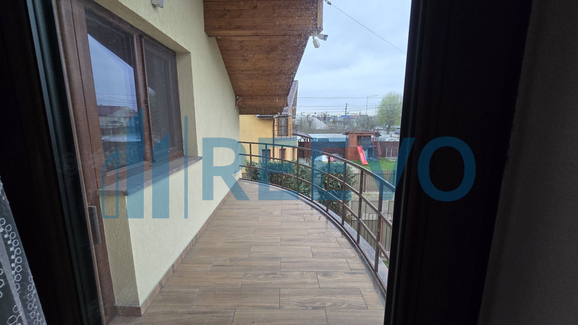 Casă de închiriat în Lilieci - Poză 18