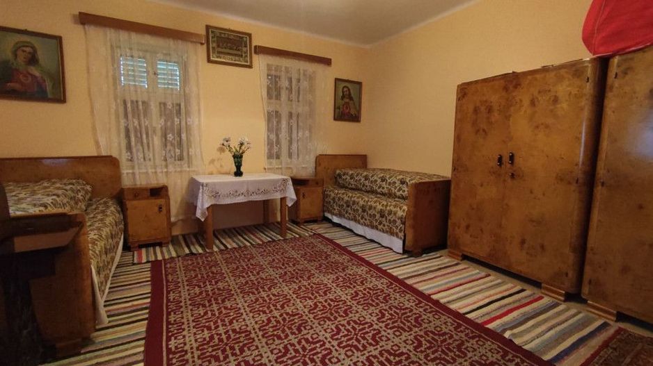 Casa traditionala cu 3 camere si curte mare, Vladimirescu - Poză 3