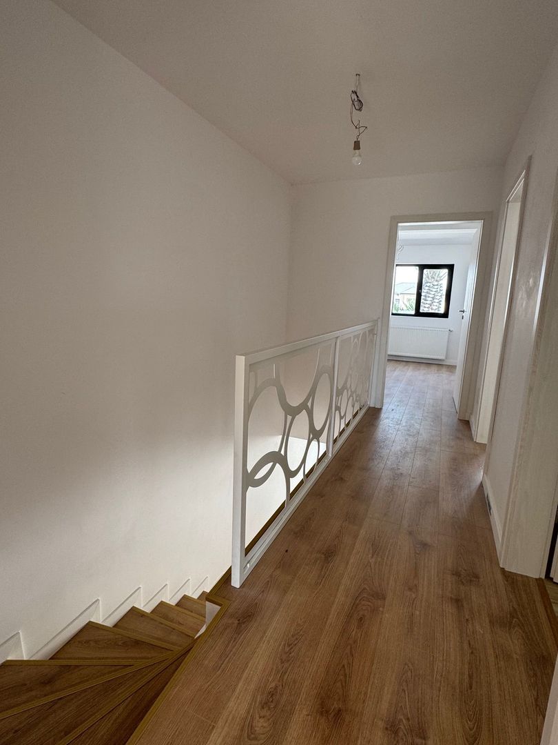 Vile 4 camere Tunari, Zona f buna, asfalt - Poză 12