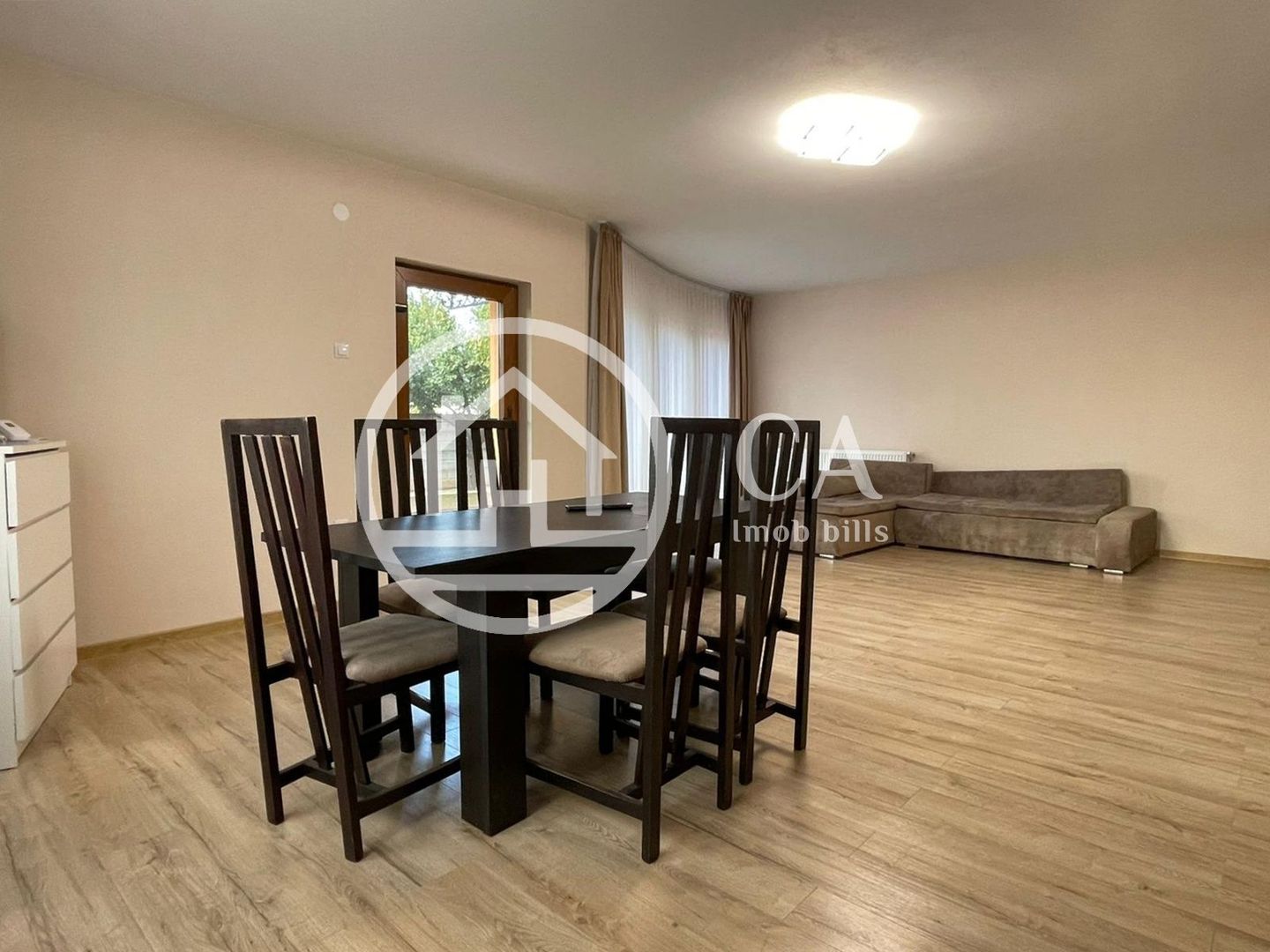 Casa de închiriat  Duplex cu 10 camere în Sanmartin, Oradea - Poză 4