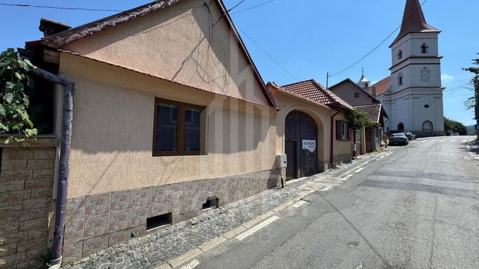 Casă de vânzare – Comuna Rășinari, str. Andrei Șaguna – aproape de centru - Poză 3