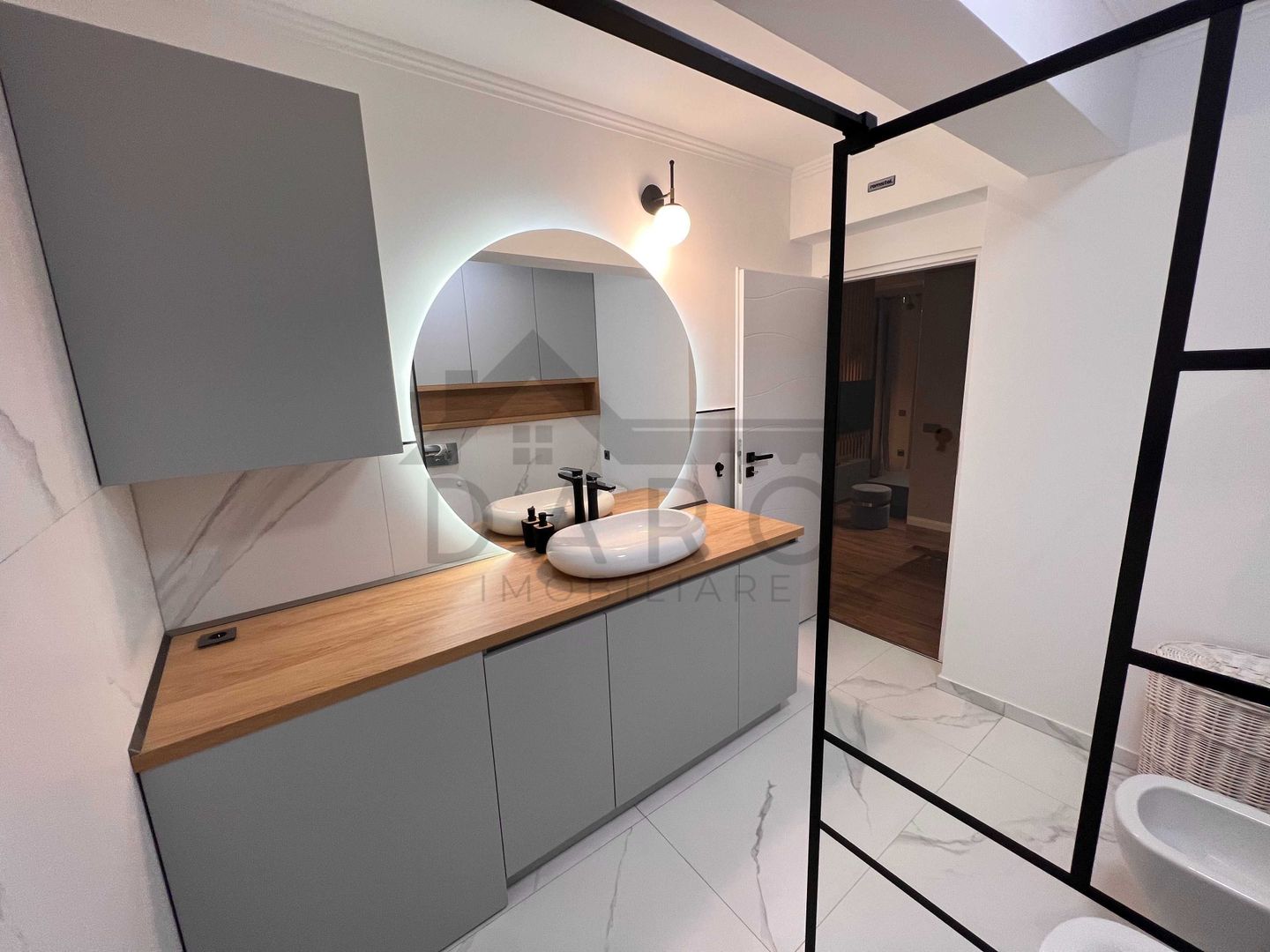 Dau in chirie 2 camere - lux - loc de parcare inclus - Poză 8