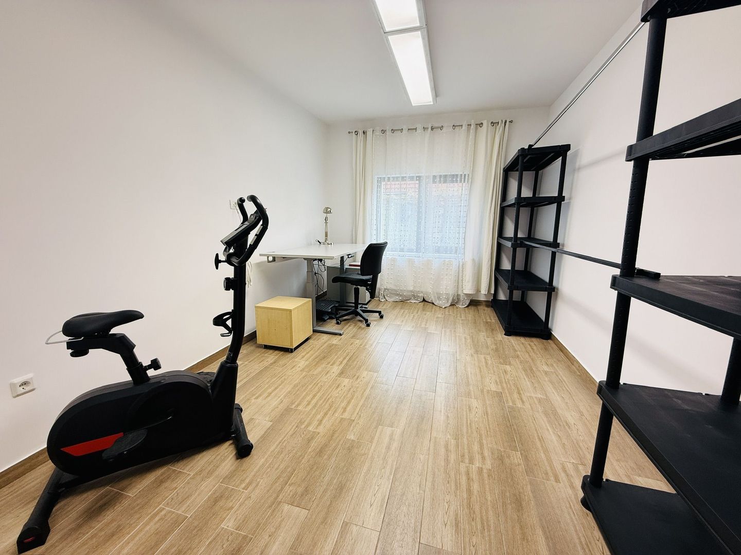 Giroc Central | Casă renovată complet | 4 camere | 2 bai - Poză 17