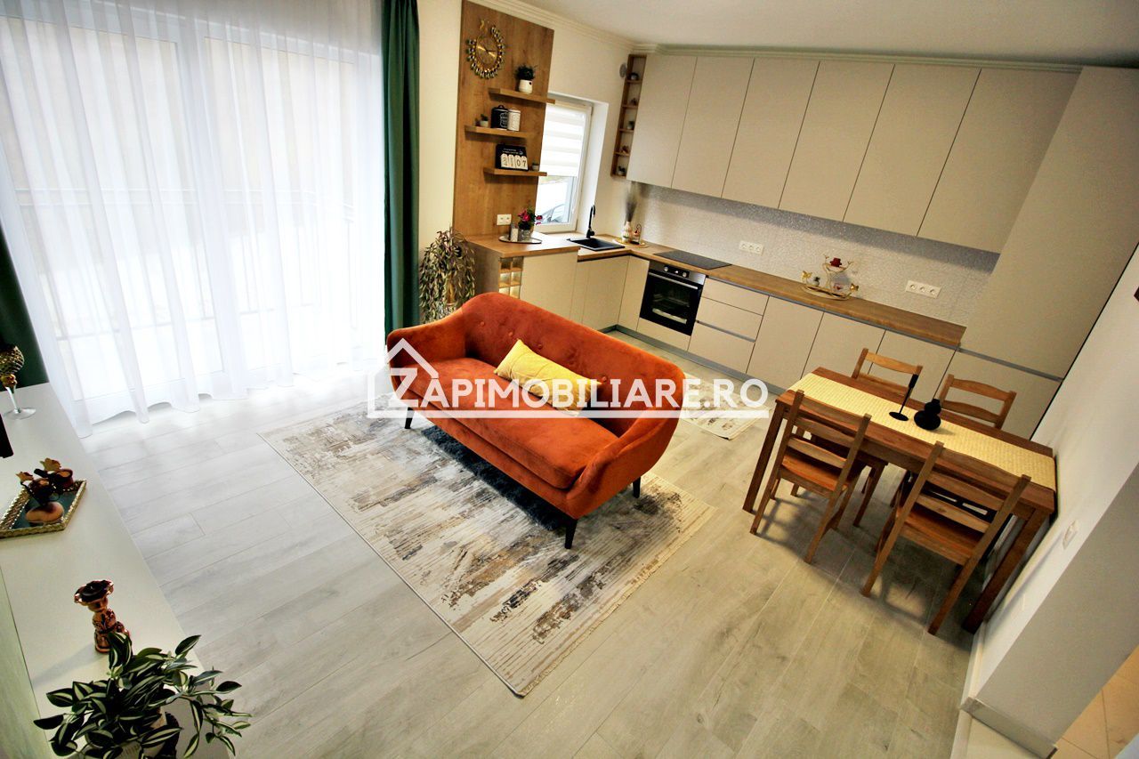 Apartament 3 camere, la cheie mobilat ,2 balcoane,2 parcări - Poză 2