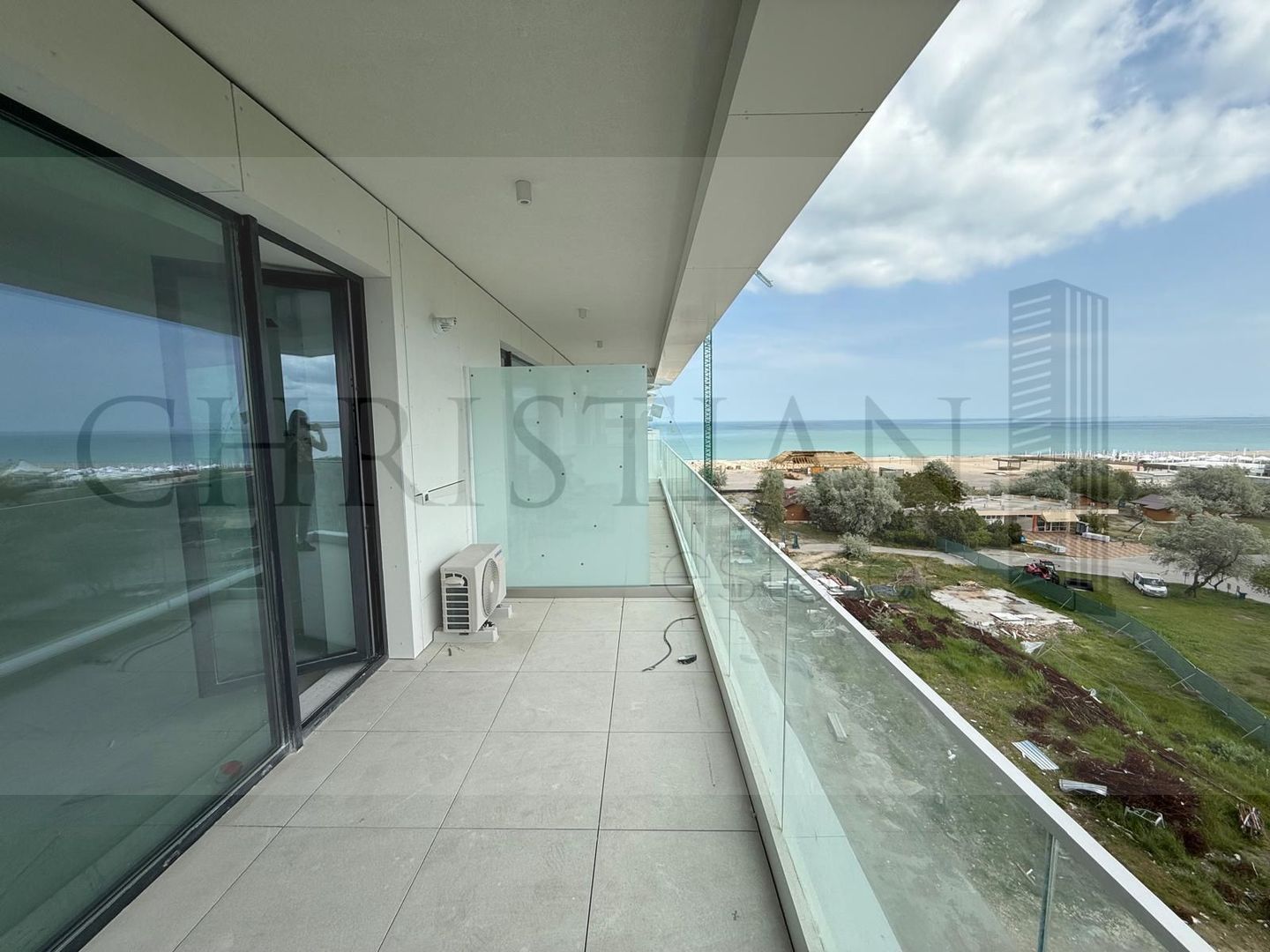 Studio 42 mp - Axxis Nova Resort & Spa - bloc Madrid finalizat - Poză 14