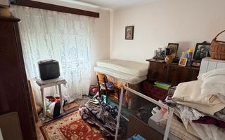Vanzare apartament cu 4 camere in Micro 13, etaj 3, pret 65 000 euro - Poză 10