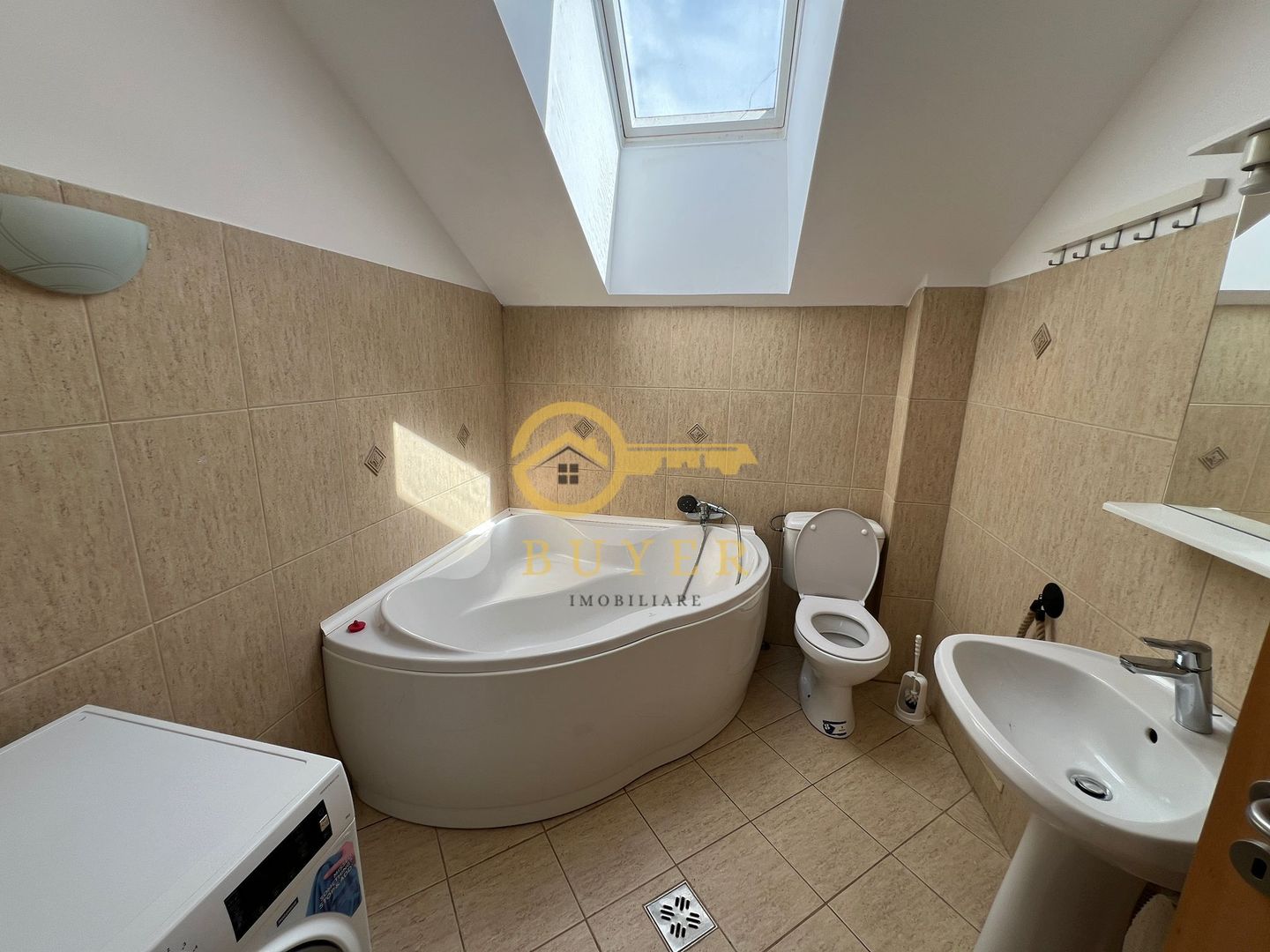 Casa de inchiriat in Sura Mare- Mobilata si utilata - Poză 13