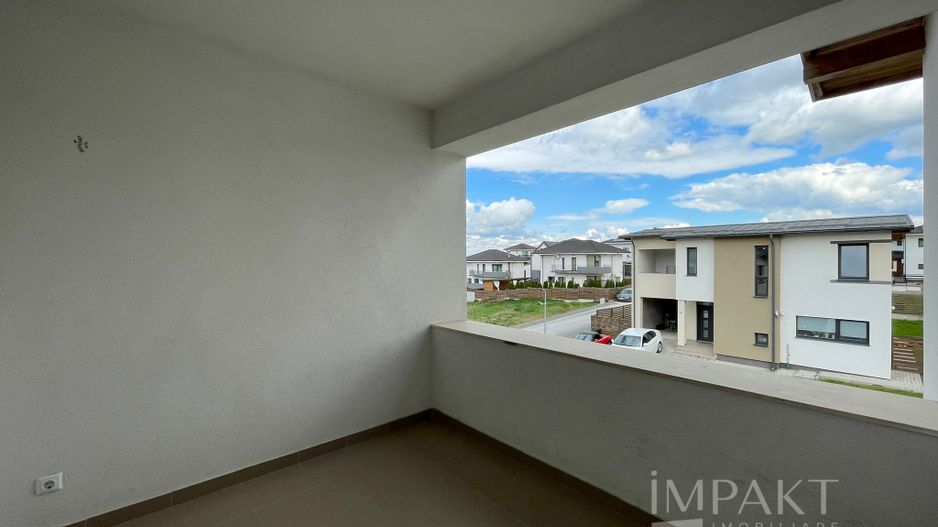 Casă / Vilă cu 4 camere de închiriat - Dezmir - Poză 19