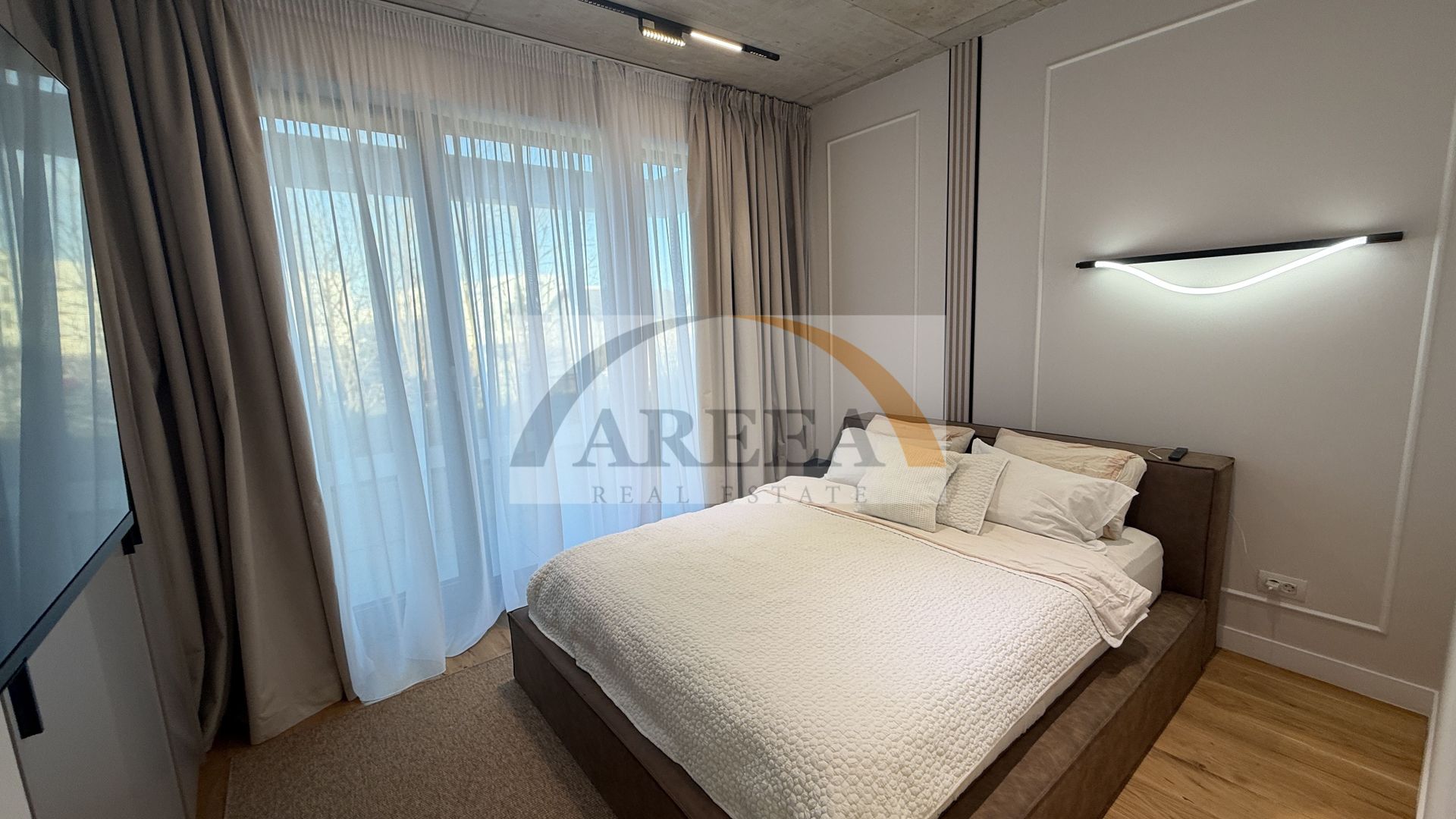 Vila 5 camere complex residential Tunari - Poză 13