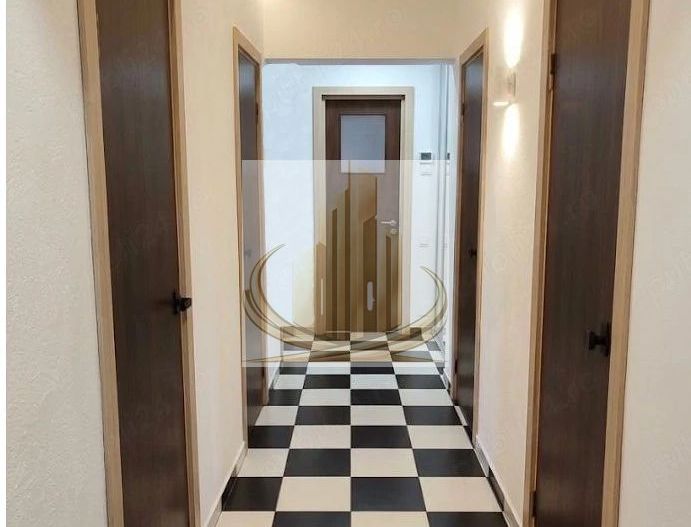 Apartament 3 camere cu parcare chiar lângă scara blocului - Poză 6