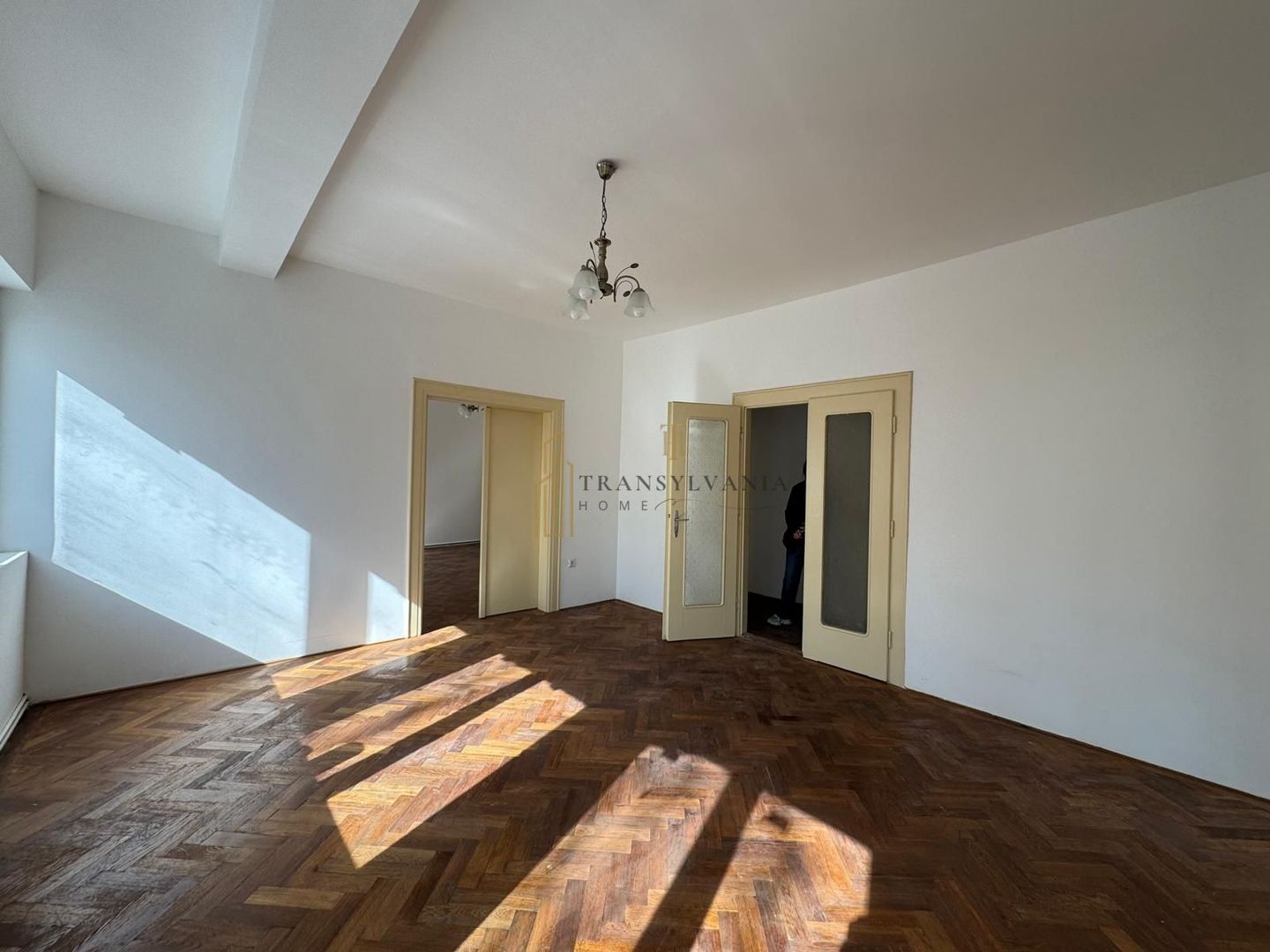 Spațiu de birouri de inchiriat pozitionat in zona istorica a Sibiului - Poză 3