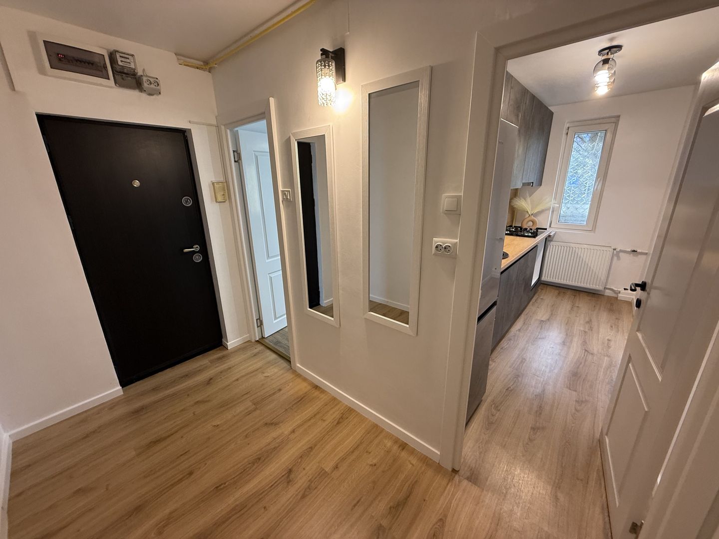 Garsoniera Renovata - Decomandata - Gorjului - Metrou 10 minute - Poză 7