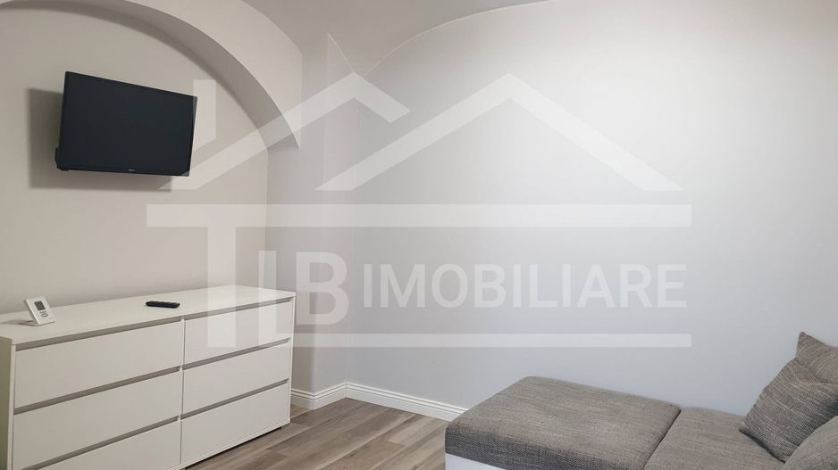 Apartament cu 2 camere, 45mp, Zona Central - Poză 3