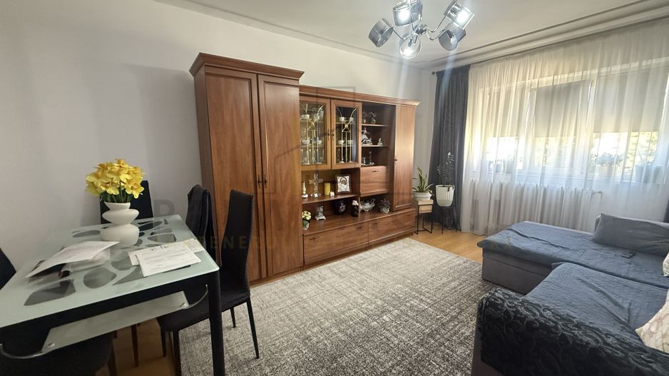 Vanzare Rapida! 3 camere Decomandat, Cug, Biserica Alba - Poză 1