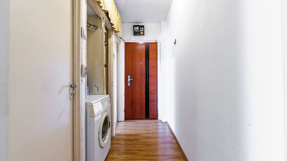 Apartament tip garsonieră, decomandat - Poză 3