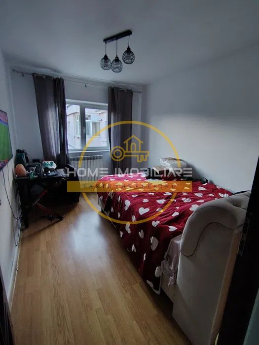 Apartament cu 4 camere/ 75mp/ zona Mircea cel Batran - Poză 3