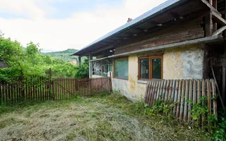 Casa cu teren generos - 4696 mp Apa Sarata - Campulung !! - Poză 18