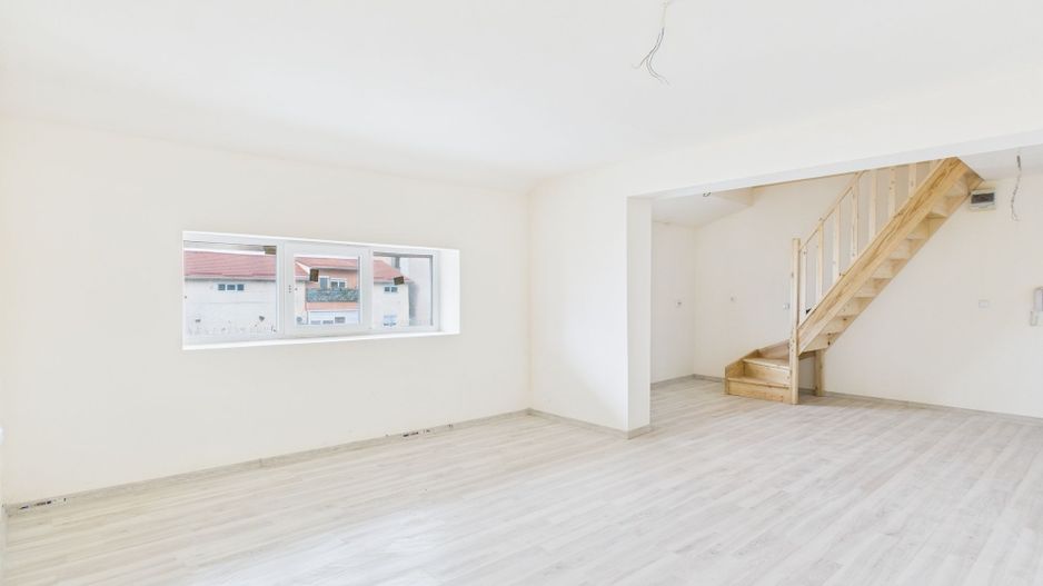 Apartament 2 camere + pod, 78 mpu, Buziașului - Poză 1