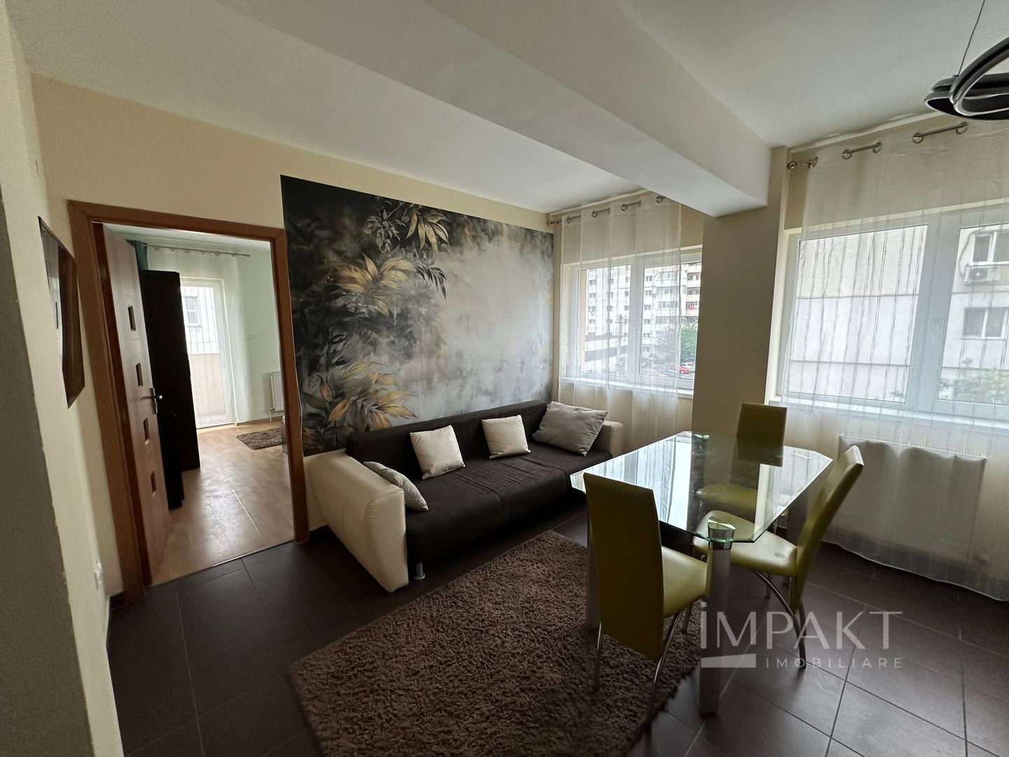 Apartament de inchiriat cu 3 camere,zona semicentrala! - Poză 1