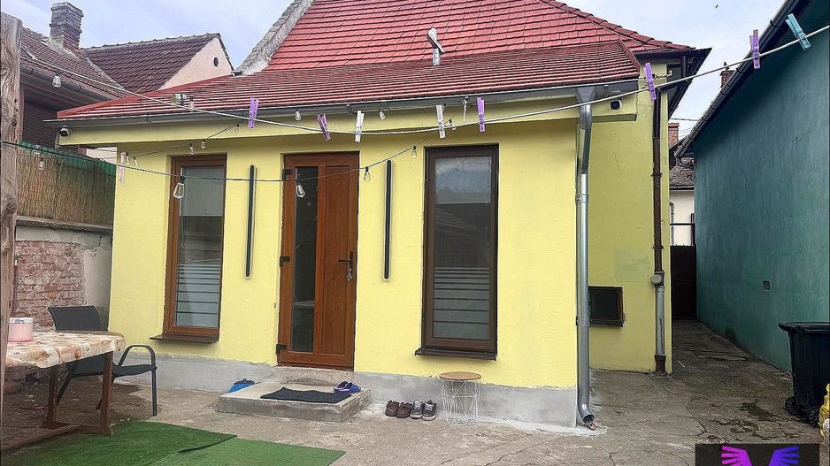 CASA INDIVIDUALA SINGUR IN CURTE TEREZIAN| 110 MPU | TEREN 209 MP - Poză 1