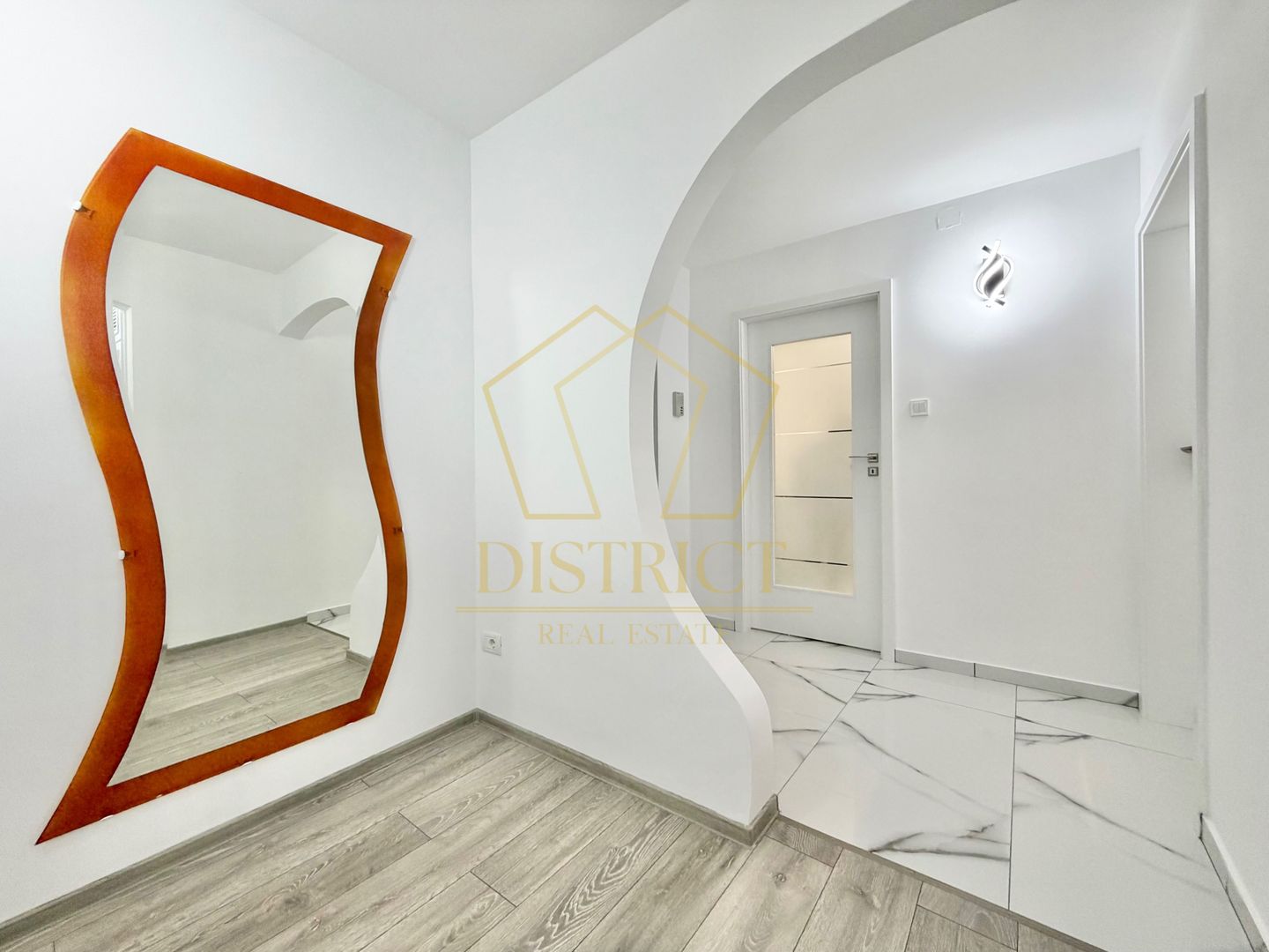 Apartament cu 3 camere decomandat la parter inalt, zona Girocului langa Lidl. - Poză 7
