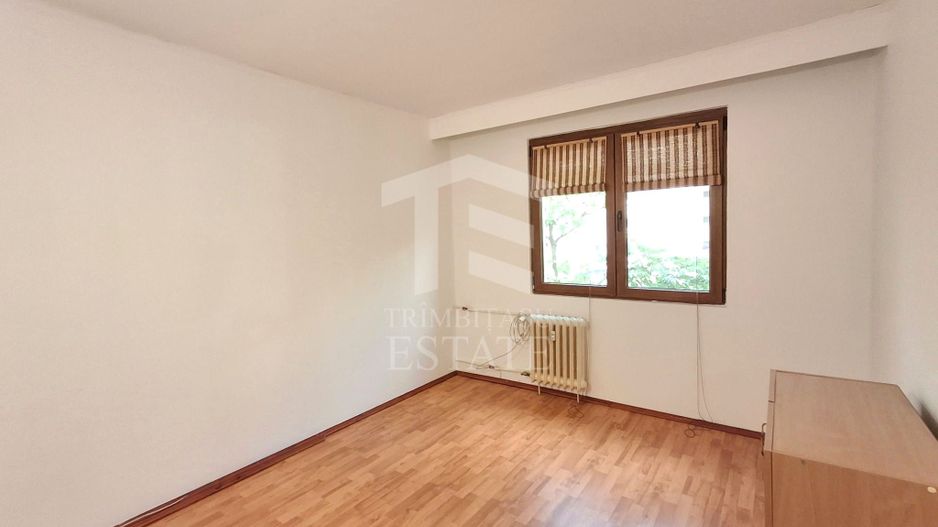 Apartament 3 camere decomandat | Locație excelentă | Bd. Chișinău 21 - Poză 9