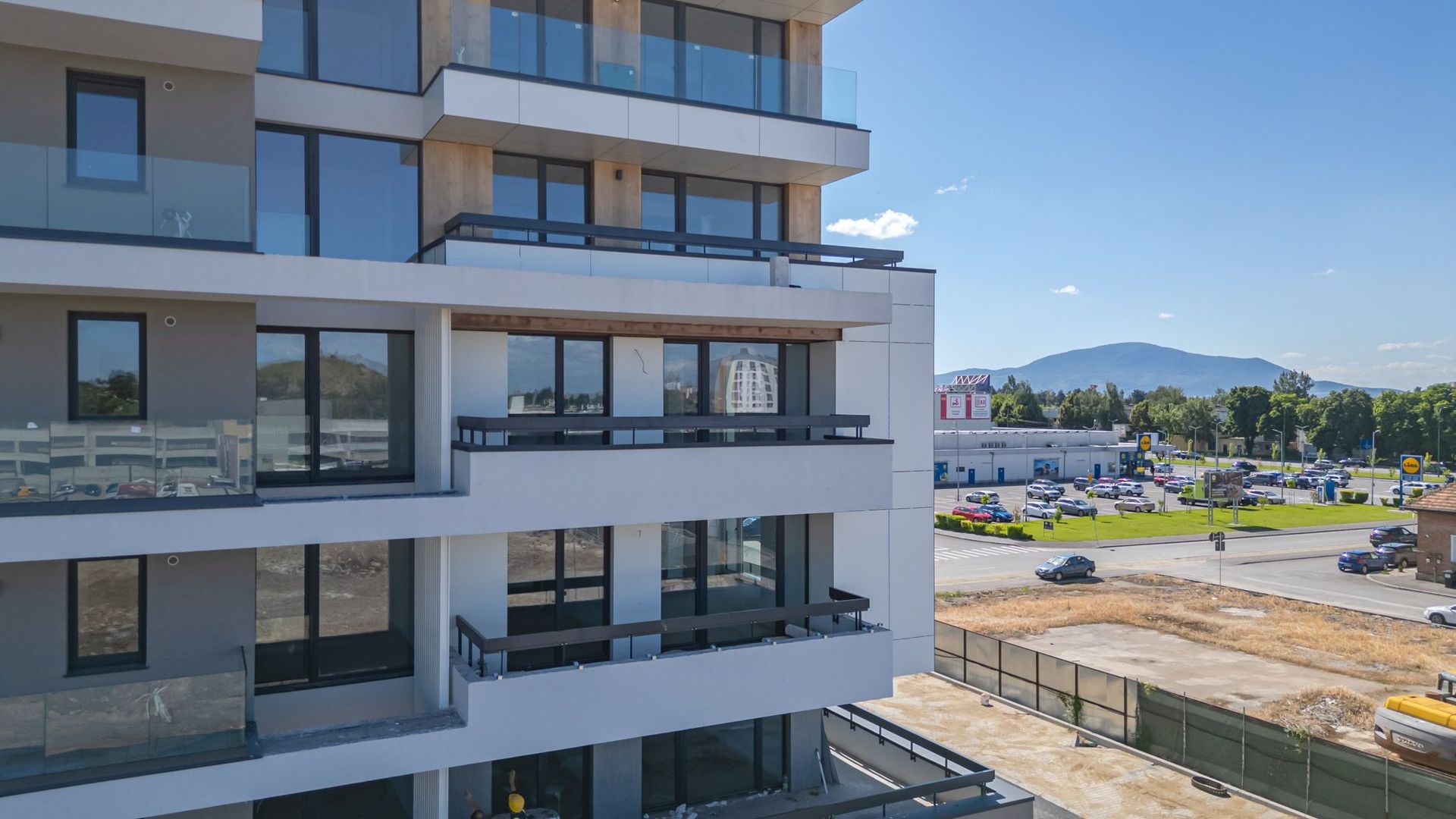 Apartament modern cu 2 camere și balcon generos | Zona Bartolomeu - Poză 14