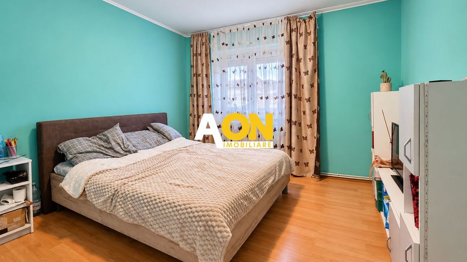Apartament 3 camere, 2 bai, decomandat, Cetate, zona Liceului Sportiv - Poză 11