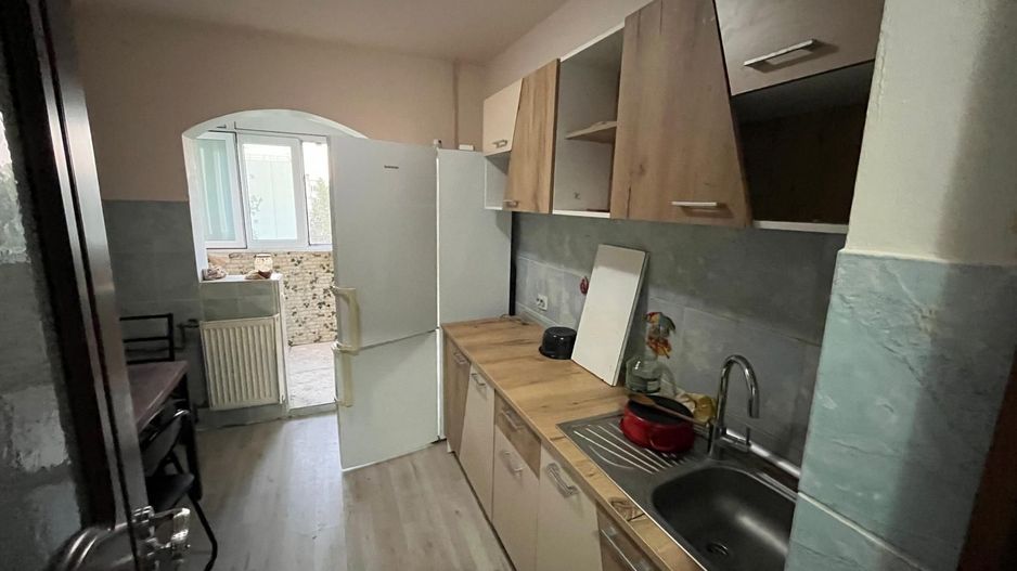 3 camere - Aparatorii Patriei - loc de parcare - Poză 1