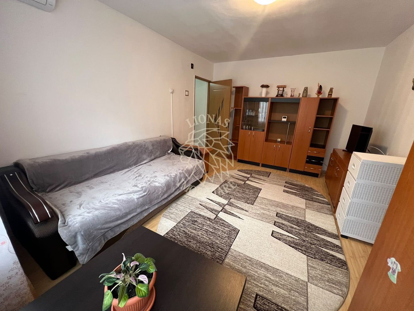 Apartament 2 camere-etaj 2-balcon-Zona Lama - Poză 4