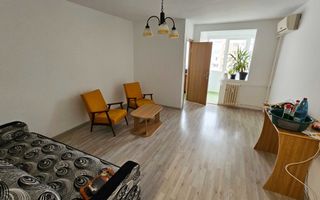 Garsoniera zona TItan metrou - Liviu Rebreanu - Poză 1