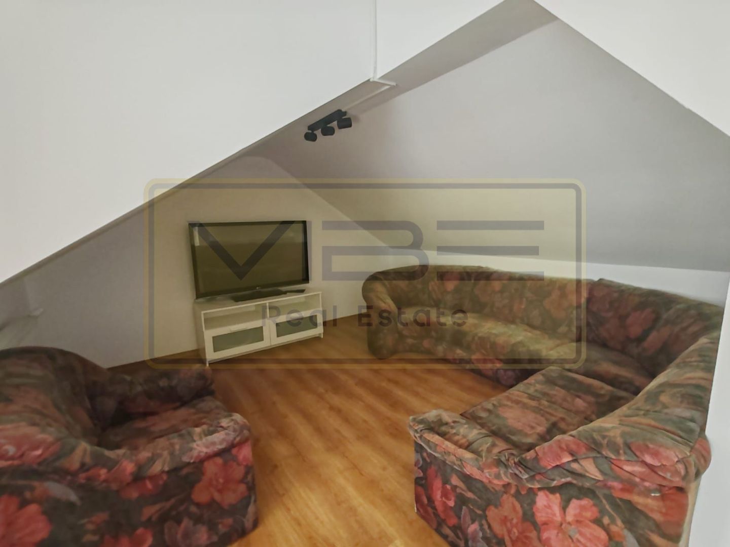 Apartament 5 camere la Vila- Moara De vant- 30min UMF - Curte/ Parcare - Poză 9