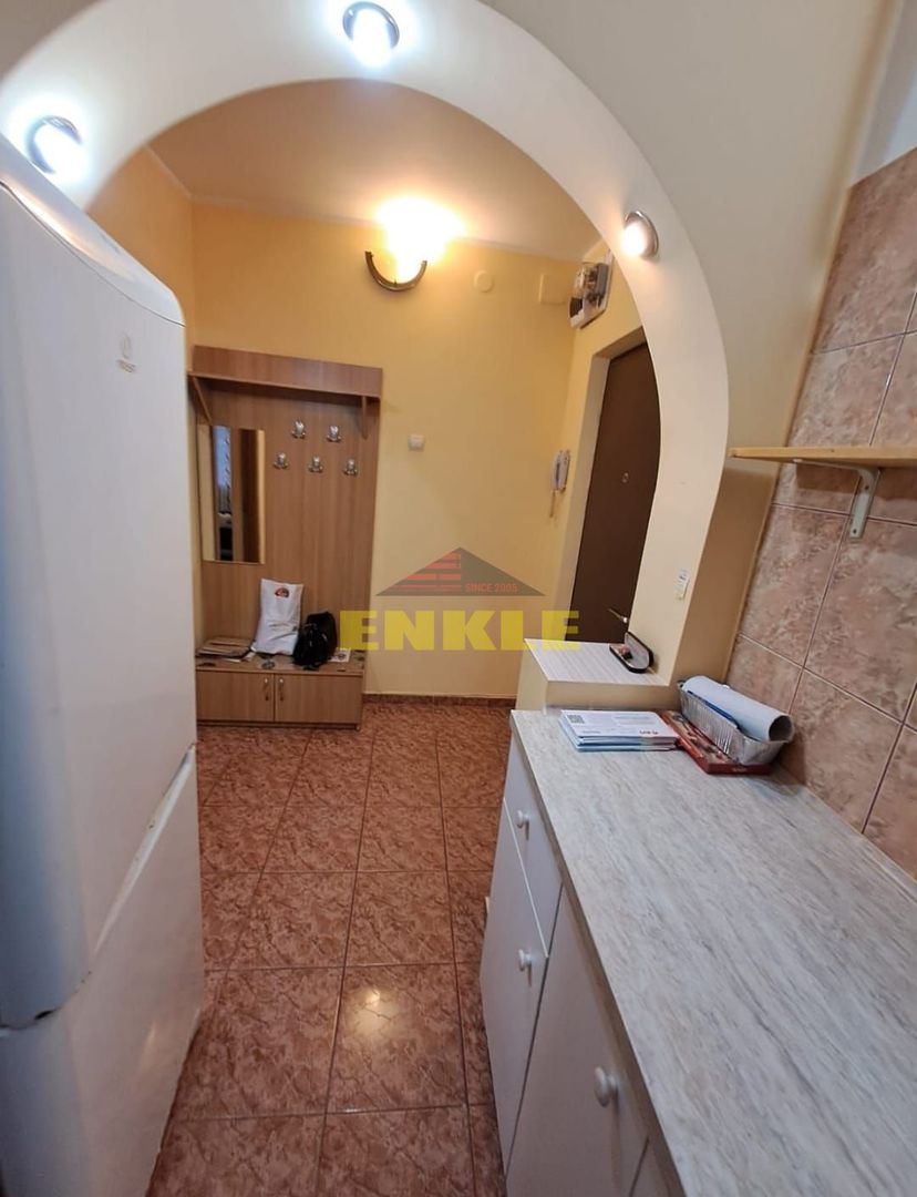 Vânzare apartament 2 camere  semidecomandat, Zona Școlii 7 - Poză 4