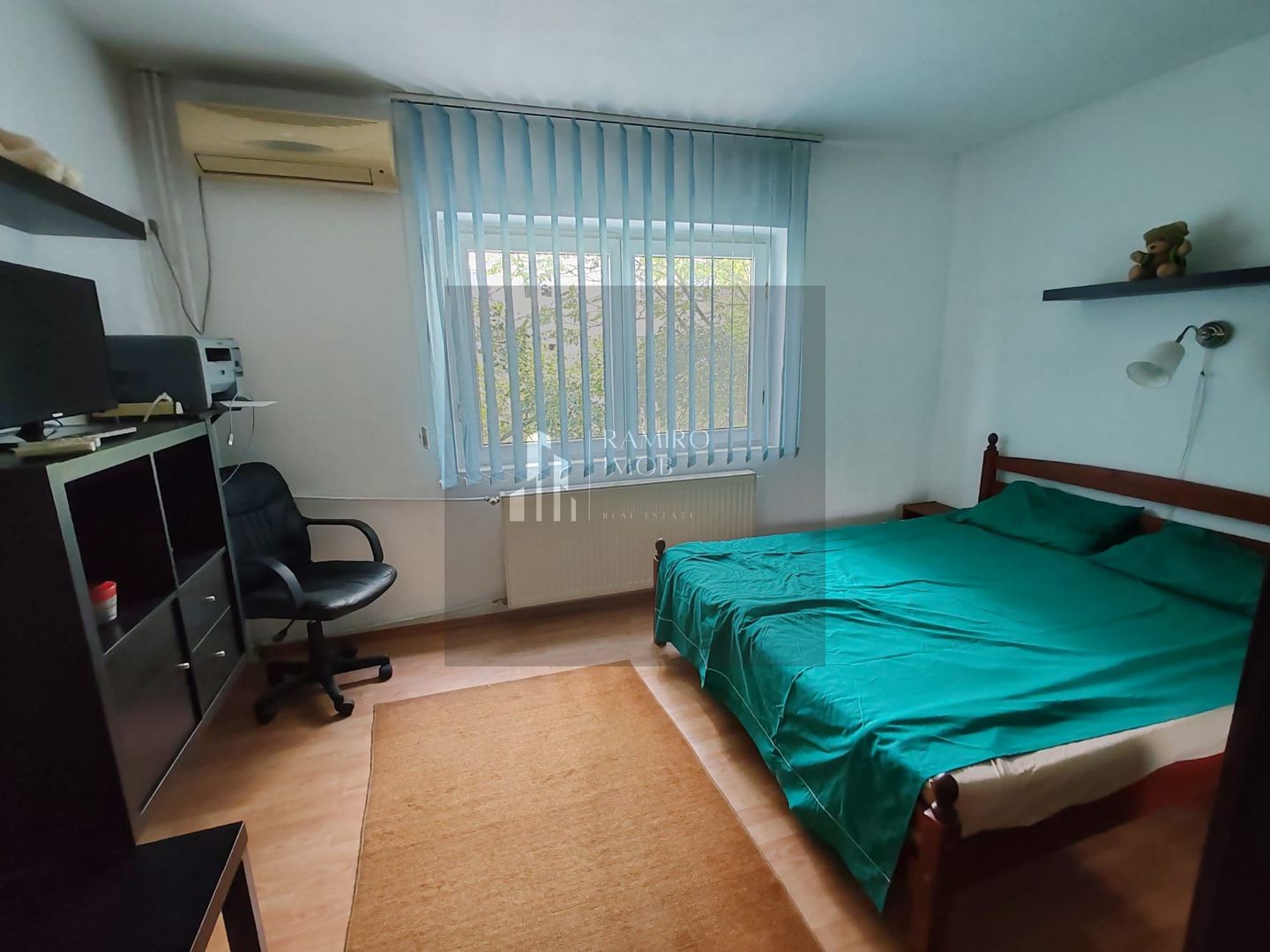 Apartament 2 camere, str Vicina, decomandat, 61 mp - Poză 1