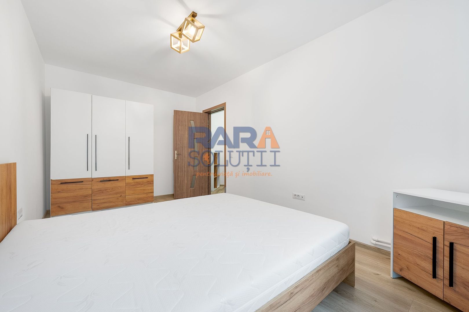 Chirie - două camere, etaj 1 - Poză 10