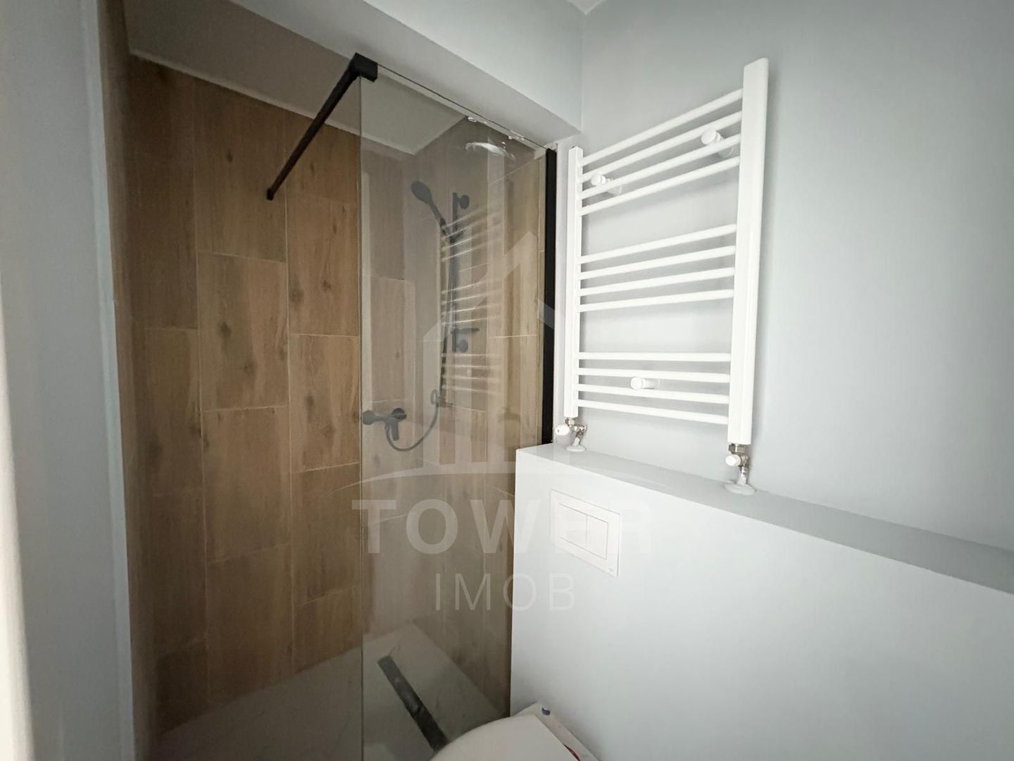 Garsonieră la mansardă, bloc nou - Poză 4