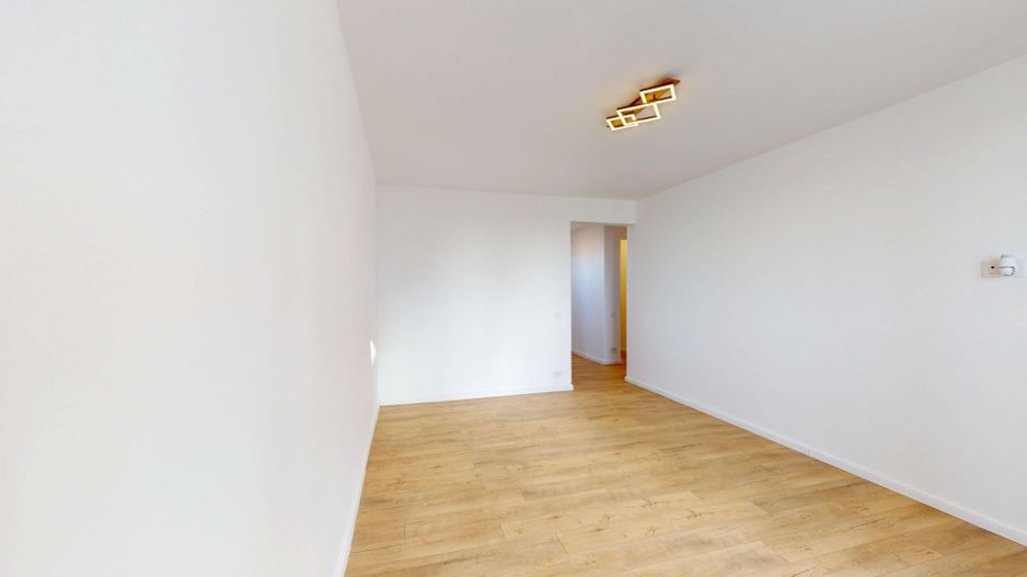 Apartament 2 camere renovat 5 Minute Metrou Constantin Brancusi - Poză 2