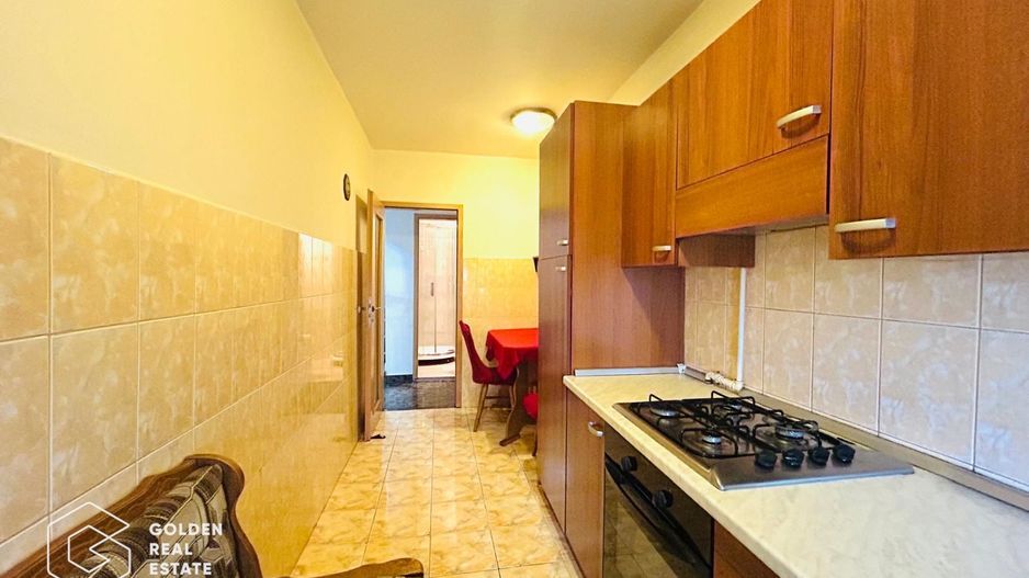 Apartament 3 camere tip Samanta, decomandat, zona Polivalenta - Poză 5