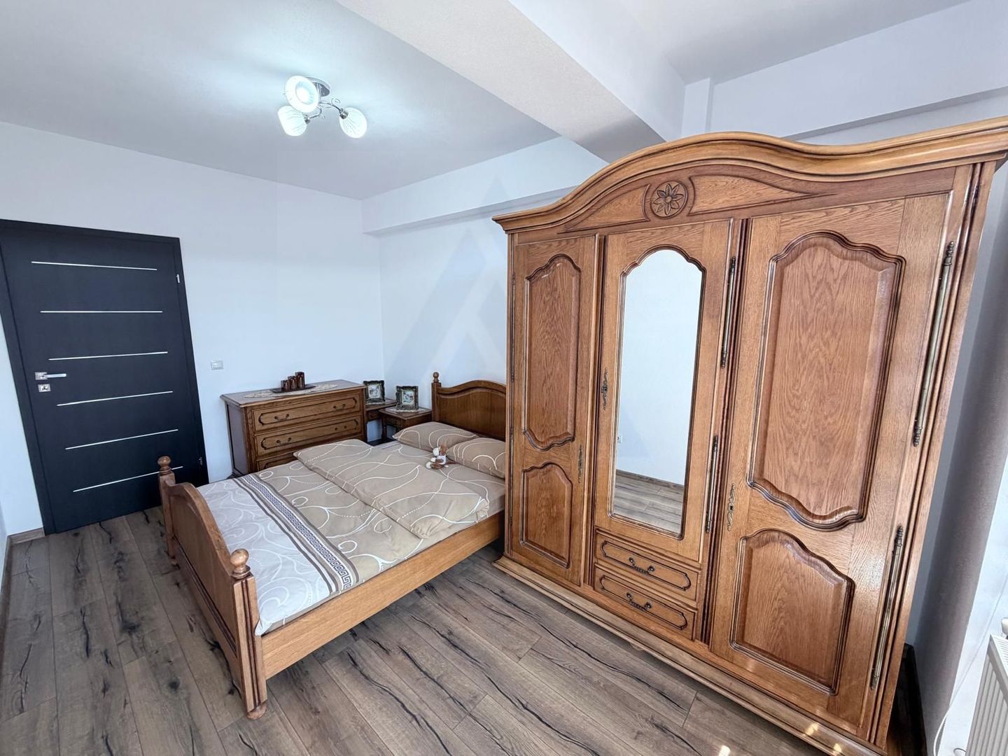 Apartament modern 80 mp  3 camere 2 balcoane  zona Doamna Stanca - Poză 9