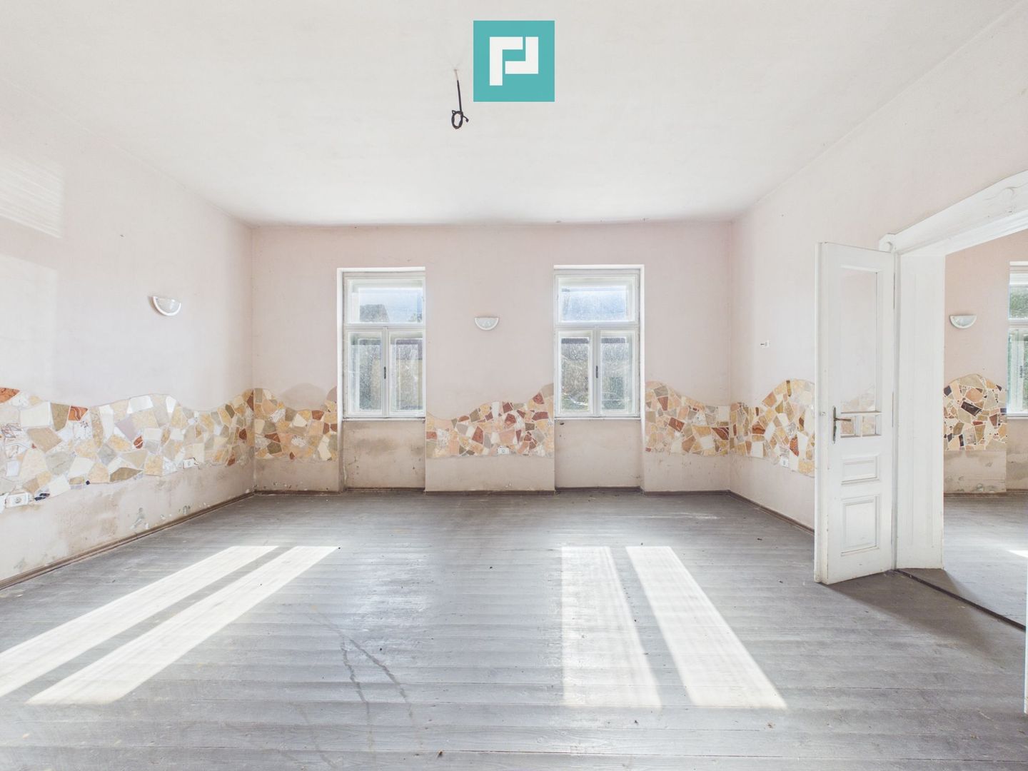 Casă cu teren de 1800 mp, în Buteni, Arad - Poză 11