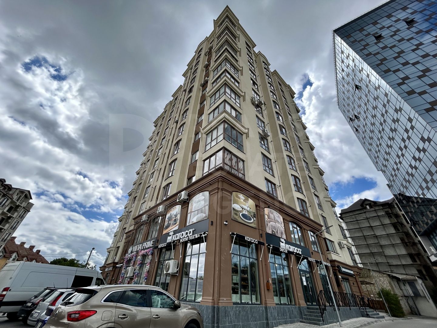 Vânzare, apartament, 2 camere + living, str. Ion Nistor, Centru - Poză 1