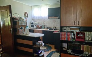 CASA 3 CAMERE, TEREN 6200 MP + 2 LACURI, CAMPULUNG, NAMAIESTI - Poză 4