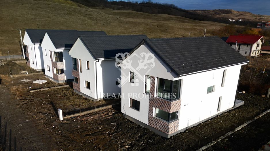 COMISION 0%! Casă individuală, 5 camere, 3 bai, teren 474 mp, Chinteni - Poză 1