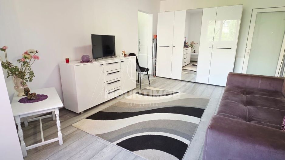 Apartament 2 camere, prima inchiriere, Tractorul/Brasov - Poză 3