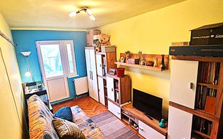 Vand apartament cu 4 camere in zona spitalul judetean,comision ,,0'' - Poză 8